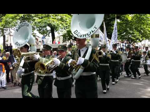 Klaroenkorps Amicitia Banholt op Schuttersfeest Mheer 2016
