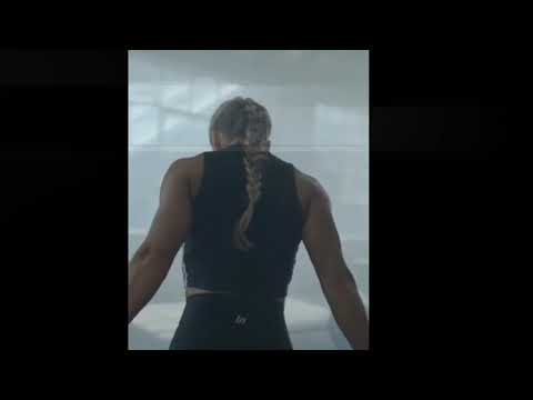 Beauty and the beast insane😱 female bodybuilder ||  #gymlife || motivation