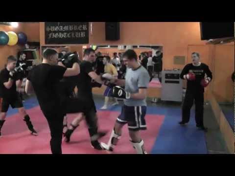 2013-01-30 Kampftraining im Kickboxen - Kampfschule Suambrer Fightclub Würzburg Franken