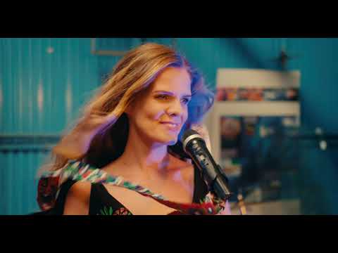 Veronika Rabada - Letela by som (Oficiálny videoklip)