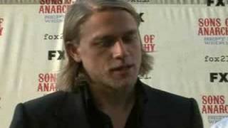 Charlie Hunnam  la premire de SOA