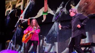 Carlene Carter - Little Black Train at Farm Aid 2014