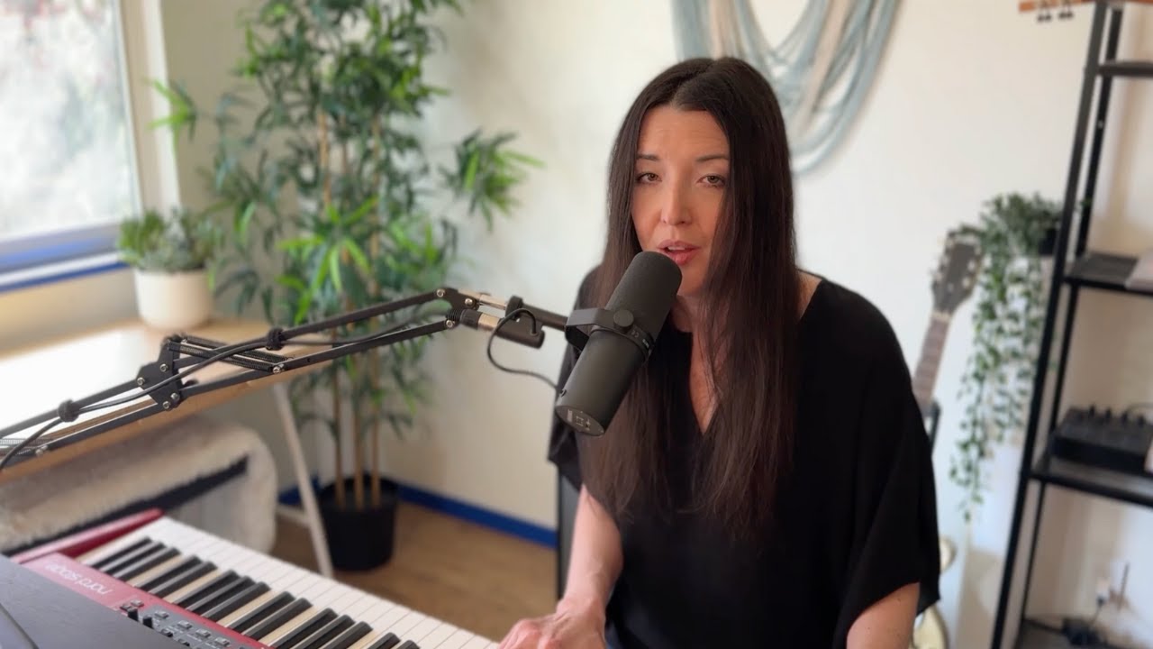 Promotional video thumbnail 4 for Niki Kennedy