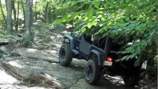 preview picture of video 'Jeep TJ Offroad Hill Climb Loudon, NH'