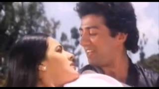 Tumne Di Awaz Lo Main Aa Gaya Lyrics - Betaab