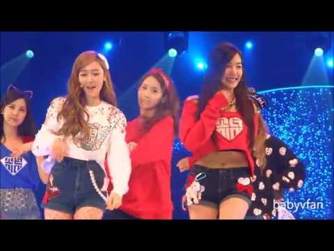 SNSD - Gee @ Asia Style Collection 130622