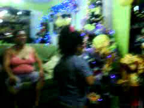 Daleska bailando salsa!.3GP