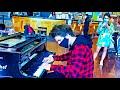 Ludovico Einaudi - Una Mattina (Airport Piano Performance)