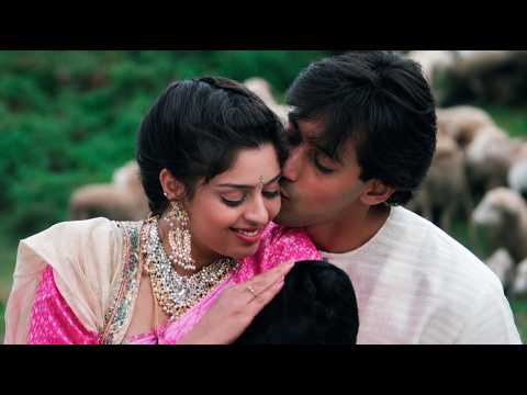 Ek Chanchal Shokh Haseena (Lyrical) — watch video