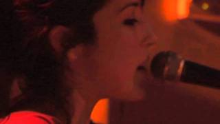 ANNI B SWEET - Again (live)