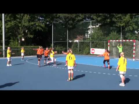 Westfriezen D4 tegen Victoria KaRo handbal 31 aug