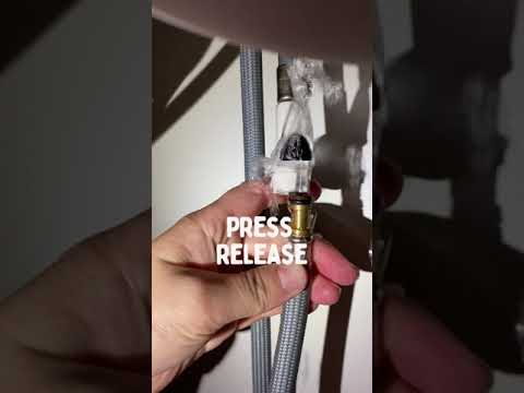 Kitchen Faucet Hose Replacement Pull Out | DIY Home Fix | #shorts #diy #maintenance #homerepair