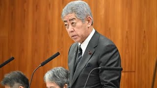 「🇯🇵 政治的パフォーマンスか？🤔 表現の自由と国旗問題 ⚖️」