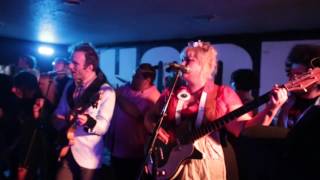 Shannon and the Clams