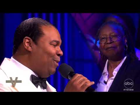 Tony Award® winner James Monroe Iglehart performs ‘What a Wonderful World’ on @TheView ✨