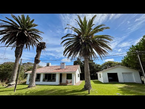 Casa rodeada de monte y mar en La Coronilla, Rocha