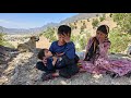 Searching for the missing father in the mountains by children
