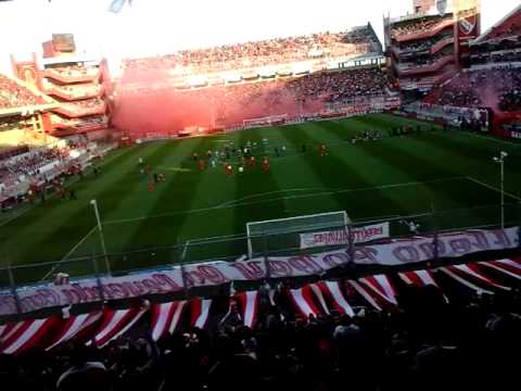 "Independiente 2 - Chicago 1. | Recibimiento" Barra: La Barra del Rojo • Club: Independiente