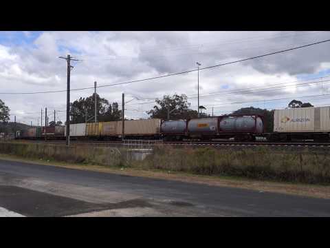 LDP002 & LDP008 with Aurizon 2MB7 - 29/8/17