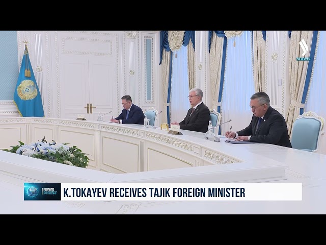Kazakistan Devlet Başkanı, Tacikistan Dışişleri Bakanı ile görüştü