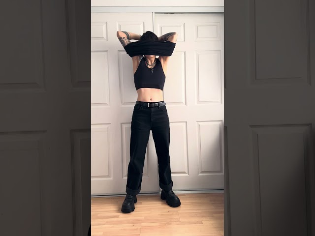 Vídeo relacionado con XUJI Breast Binder Transgénero FTM Elástico Sujetador de compresión Pullover Tank Top (W, XL)