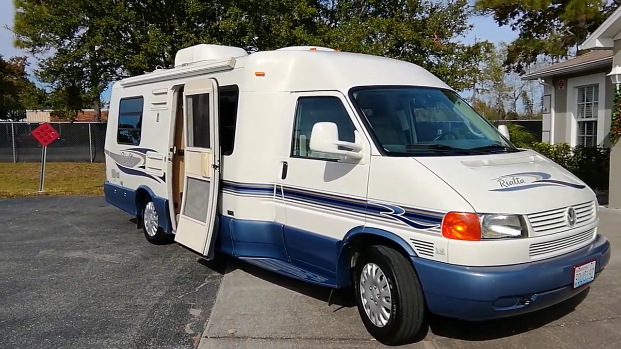 2004 Winnebago RIALTA 22HD, Spring Hill FL