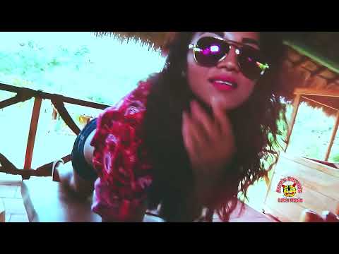 Mister Corcuera Gatea como Gata  Video Oficial