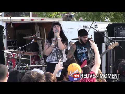 2013.07.24 Iwrestledabearonce - Thunder Chunky NEW SONG (Live in Chicago, IL)