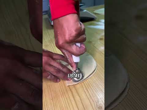 SERÁN LAS VERDADERAS EMPANADAS FRITAS! 😱 Conocimos a Ivonne #mejia #camana #arequipa #empanadas