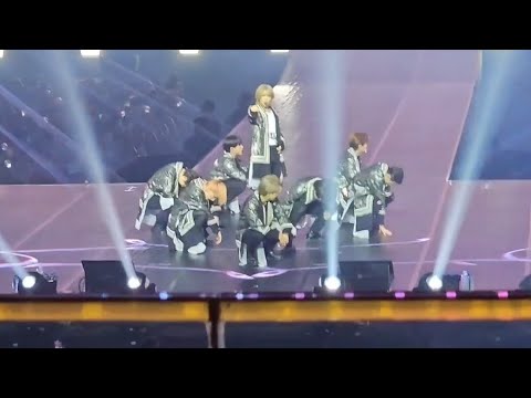 230312 Stray Kids 2nd World Tour - MANIAC in Manila | Domino