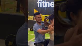 Download lagu Sebelum bantuin cewe lain, biasakan liat sekitar 😈 #lucu #gym #gymlife #fitness #funnyvideo #funny mp3