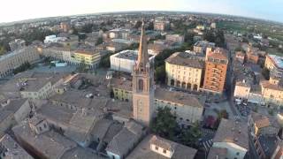preview picture of video 'Campanile e centro storico di Vignola'