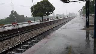 preview picture of video 'Rain drenched Patiala Station'