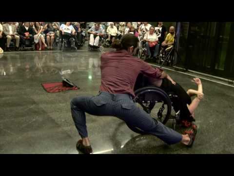 Presentació de la campanya de TMB 'Mou-te per les persones amb discapacitat'