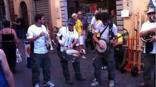 preview picture of video 'Dirty Dixie Jazz Band - Five Foot Two, Eyes Of Blue - Sarnico Buskers Festival 2012 HD'