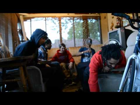 Beelz - La (Official Music Video)