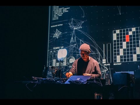 Qosmo AI DJ Project - A dialogue between AI and a human
