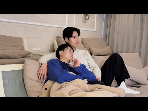 Rewatching (our) vlogs from the beginning