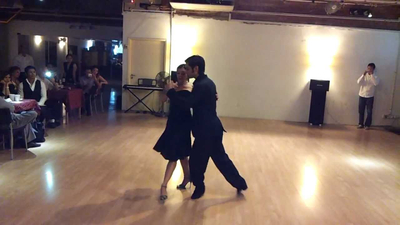 "ABRAZOS" Singapore.Farewell Gladys Fernandez & Nestor Azorin