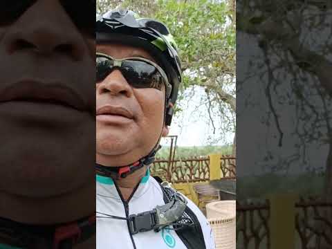 galera do pedal Nazaré, visitando  o restaurante Mãe Neuza, na zona rural de Buenos Aires. PE.