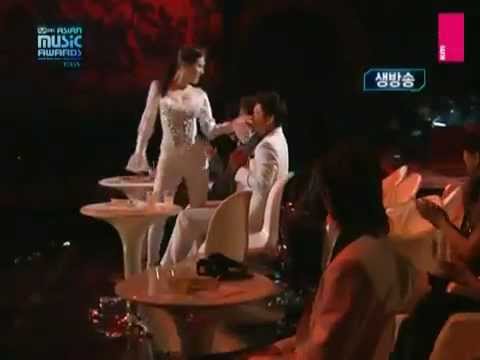 IVY ft. Nichkhun (2PM) - Touch Me @ Mnet Asia Music Awards (MAMA) 2009