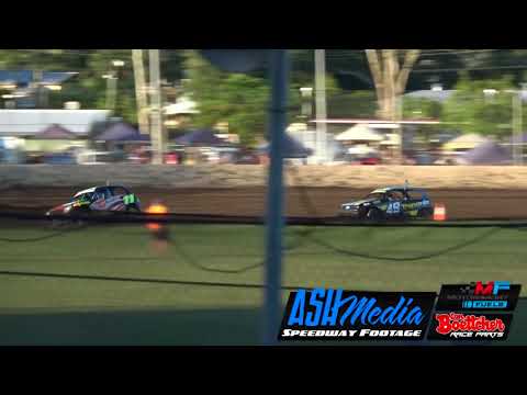 Junior Sedans: Kurtis Peall Crash - Rockhampton Speedway