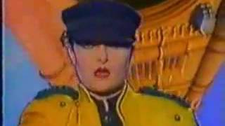 Circle - Siouxsie And The Banshees w Robert Smith - YouTube.flv