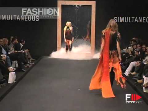 Fashion Show "Simultaneous" Pret a Porter Women Autumn Winter 2004 2005 Milan 4 of 4