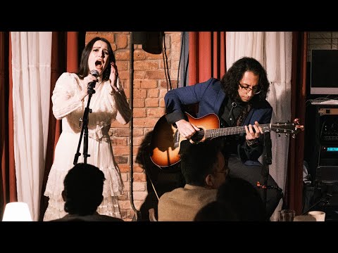 Giselle Bellas with Justin Garcia - La Llorona (traditional)
