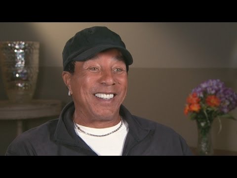 download lagu mp3 mp4 Smokey Robinson We Are The World, download lagu Smokey Robinson We Are The World gratis, unduh video klip Smokey Robinson We Are The World