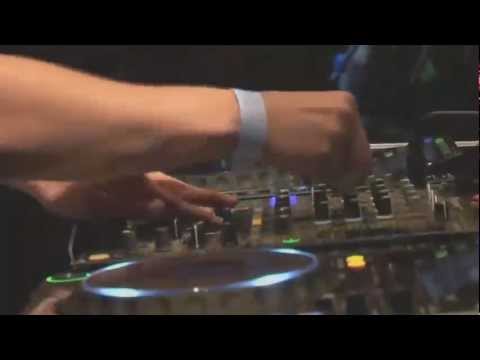Hard Rock Sofa - Blow Up vs Martin Solveig & Dragonette - Hello (Dj Mauzão).wmv
