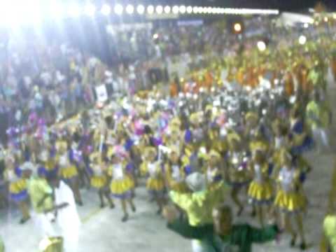 Desfile da Unidos dos Morros em 2008