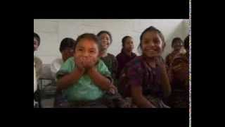 preview picture of video 'Peter Scheele bezoekt sponsorproject in Guatemala'