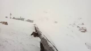 VIDEO: Cod portocaliu de viscol la munte în județul Sibiu - Risc de avalanșă 2 video